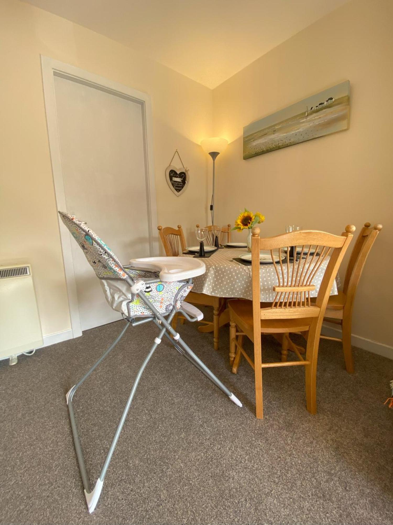 Treetops - Bright 2 Bed Flat - Super Location Inverness Exterior foto
